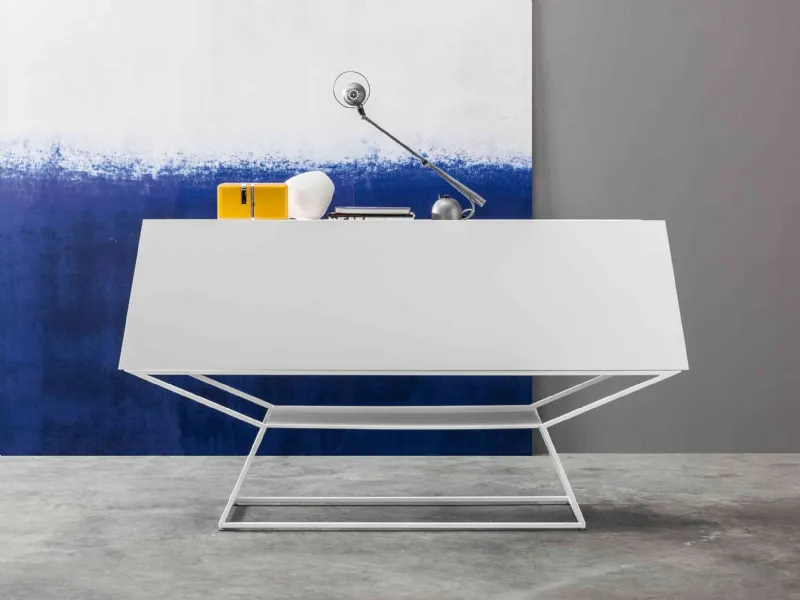 Madia moderna di design