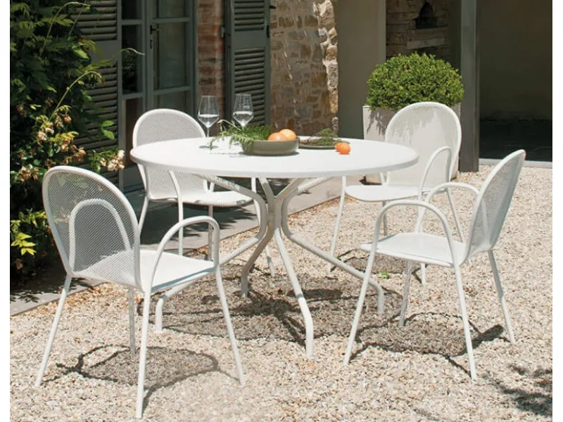 Manutenzione mobili da giardino