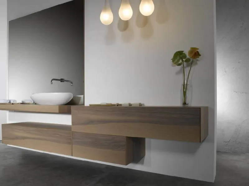 Mobili per bagno sospesi