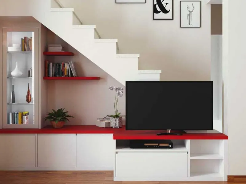 WoodyDesign, sottoscala su misura di dimensioni ridotte
