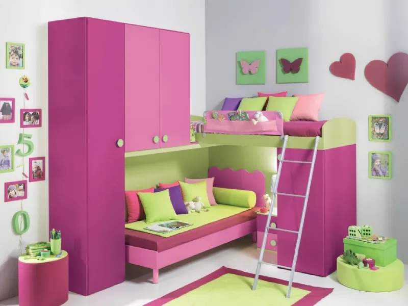 cameretta con letto a soppalco