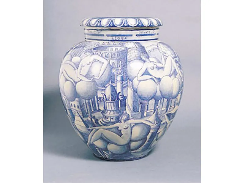 Vaso blu e bianco con donne nude