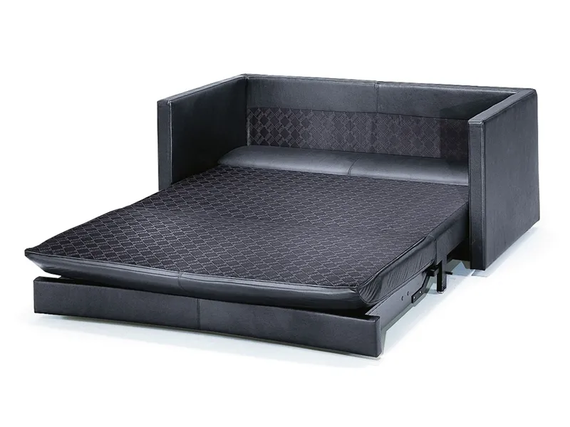 divano letto in pelle