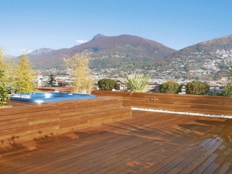 Pavimentazione a listoni in decking