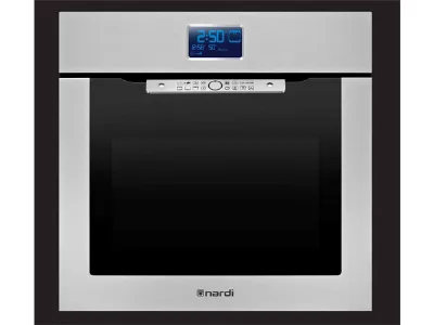 visione frontale del forno chiuso con bordo in acciaio co display