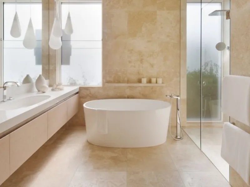 Piastrelle pregiate in bagno
