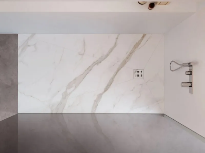 Blade in grès con finitura Laminam di Disenia