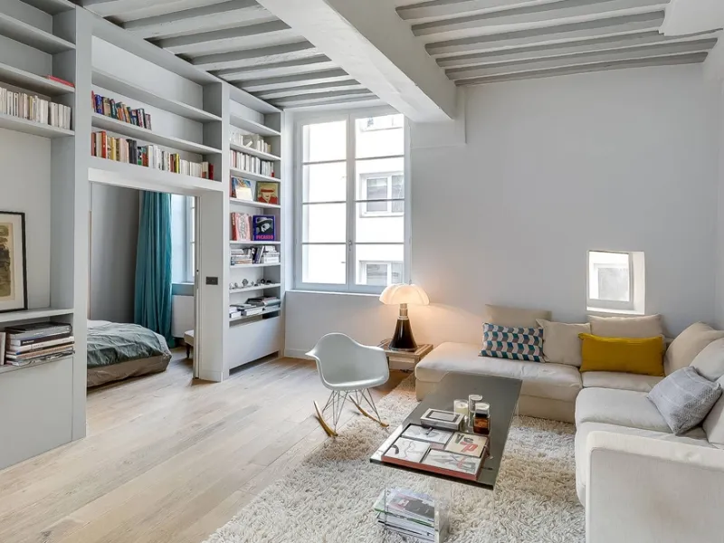 Arredamento moderno in appartamento di piccole dimensioni