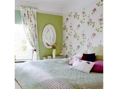 camera da letto con pittura verde