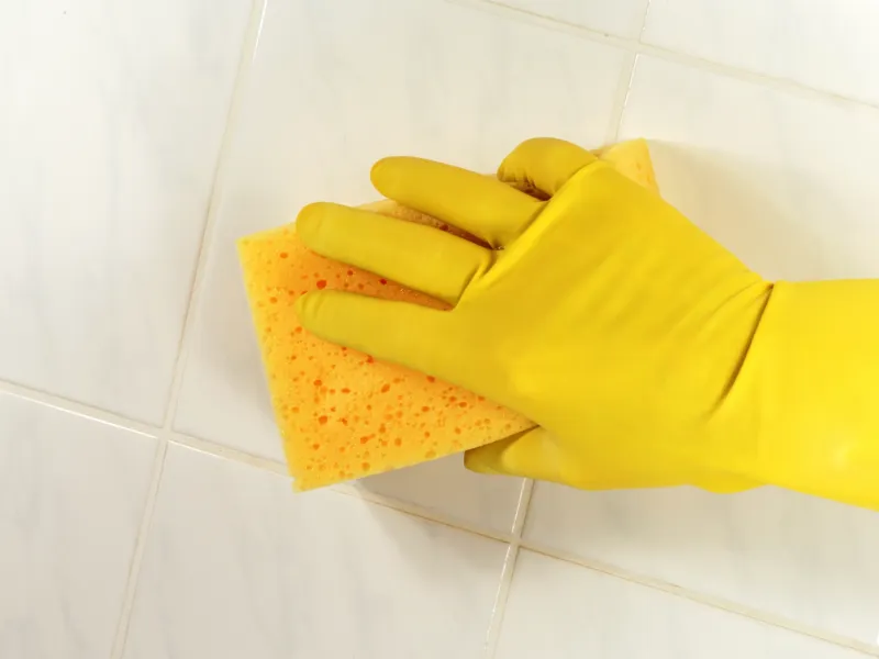 Metodi tradizionali per pulire le fughe
