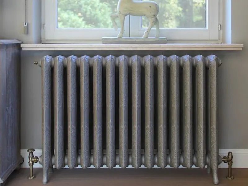 Termosifone smaltato grigio zona giorno