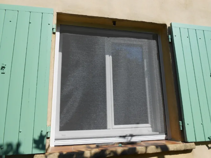 Zanzariera fai da te installata
