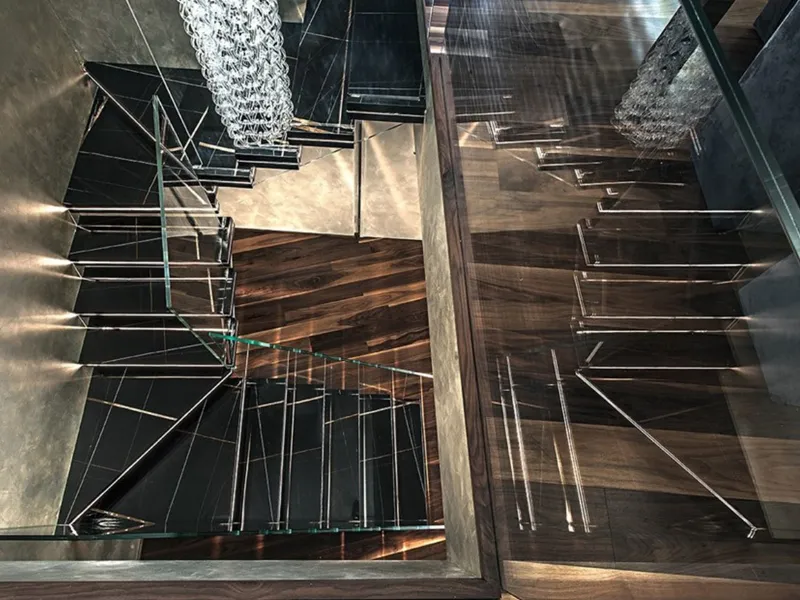 Scala a sbalzo in marmo Luxo di Officine Sandrini