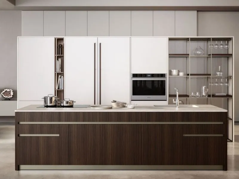 Cucina modello Iconica con isola di Veneta Cucine