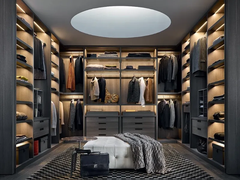 Cabina armadio attrezzata