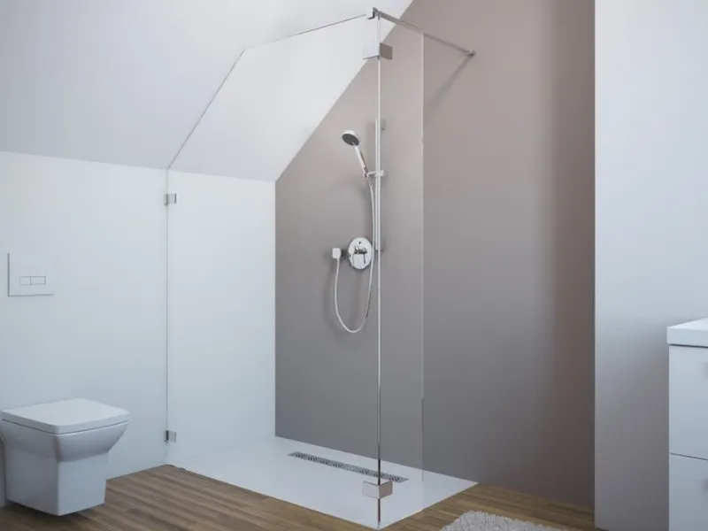 Box doccia su misura per il bagno in mansarda