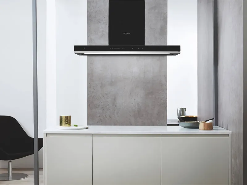 Cappa modello W Collection di Whirlpoll con connessione dati