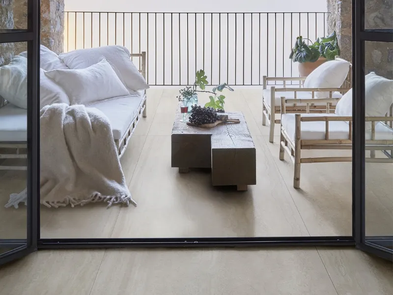 Novità di Marazzi è Mystone Travertino, l'effetto pietra naturale dal forte impatto visivo