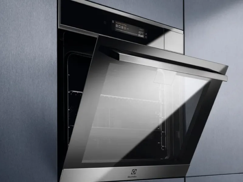 Forno SteamPro by Electrolux