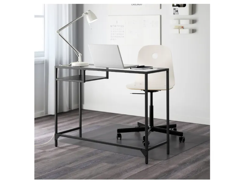 Scrivanie Ikea in vetro