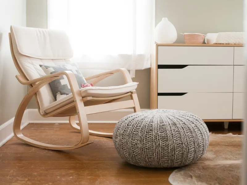 Sedia a dondolo Ikea