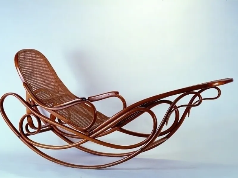 Sedia a dondolo Thonet 7500
