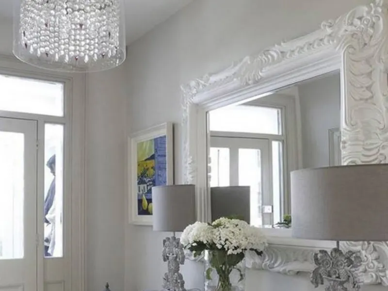 specchio con cornice ingresso