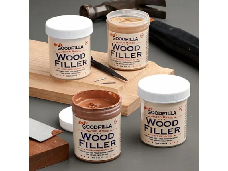 Stucco per legno colorato