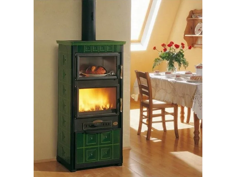 Stufa a legna con forno