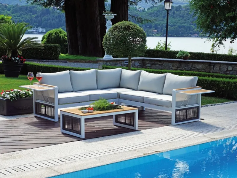 Tavolino pieghevole in alluminio e resinwood color quercia modello Corner Set Odense di Greenwood