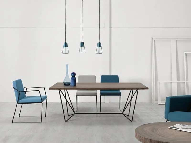 Tavolo legno grezzo moderno