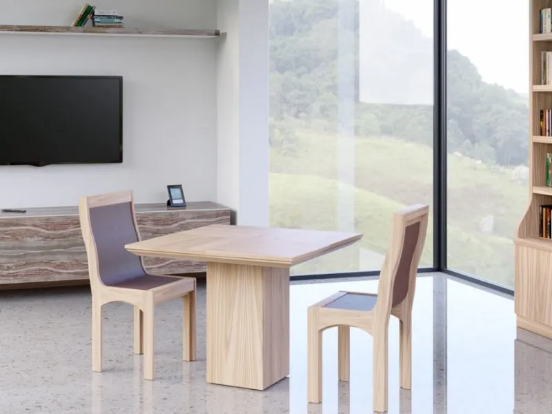 Tavolo quadrato allungabile della linea LG Lesmo