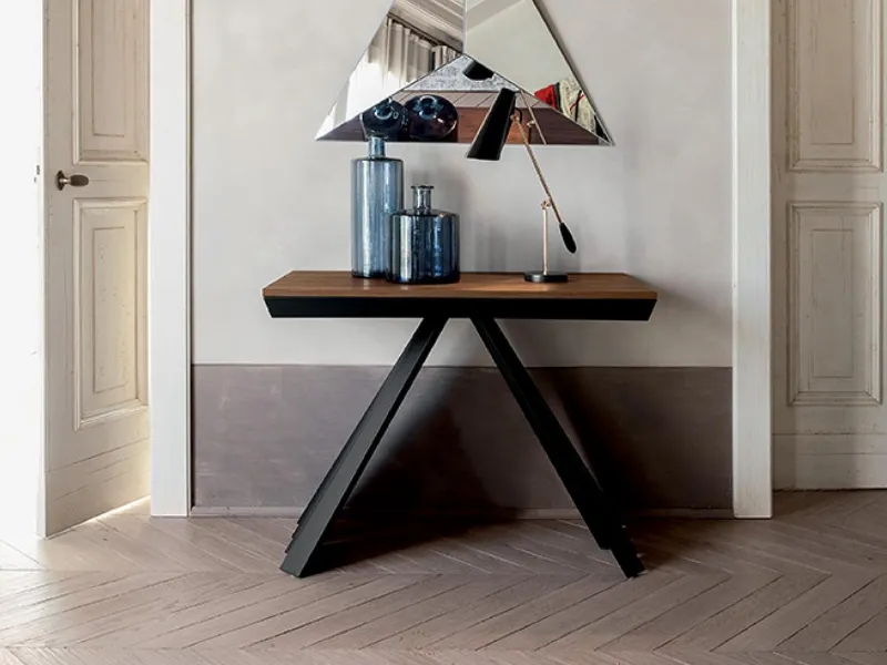 Ventaglio di Tonin Casa è la consolle allungabile dal design moderno