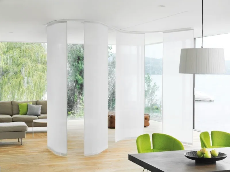 Sistema per tenda a pannello come divisorio © Silent Gliss