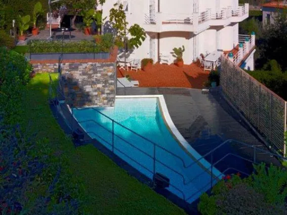 piscina terrazzamento myrtha