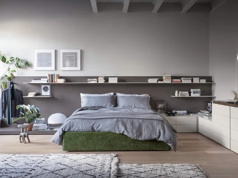 Letto con testata contenitore componibile Easy System di Novamobili