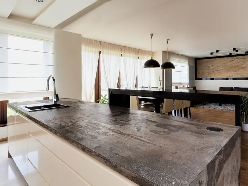 Dekton con finitura Triulium: simula l’aspetto dell’acciaio ossidato