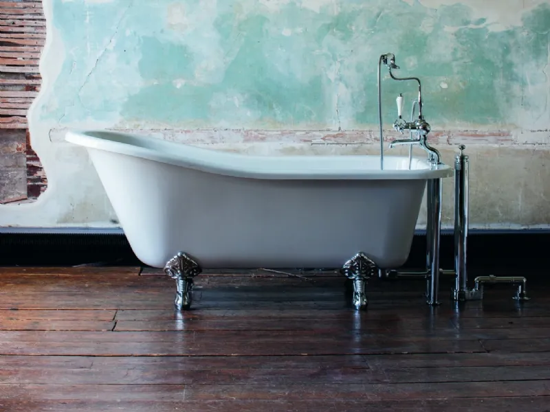 Vasca da bagno con piedini misure